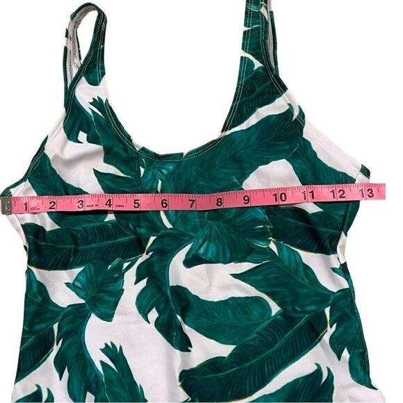 Boohoo Palm Print One piece cheeky swimsuit Size 1 - Picture 7 of 9